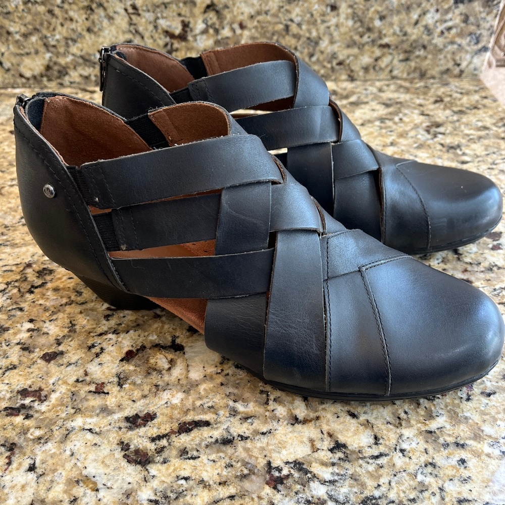 Cobb Hill Lauren Woven slip-on shoe